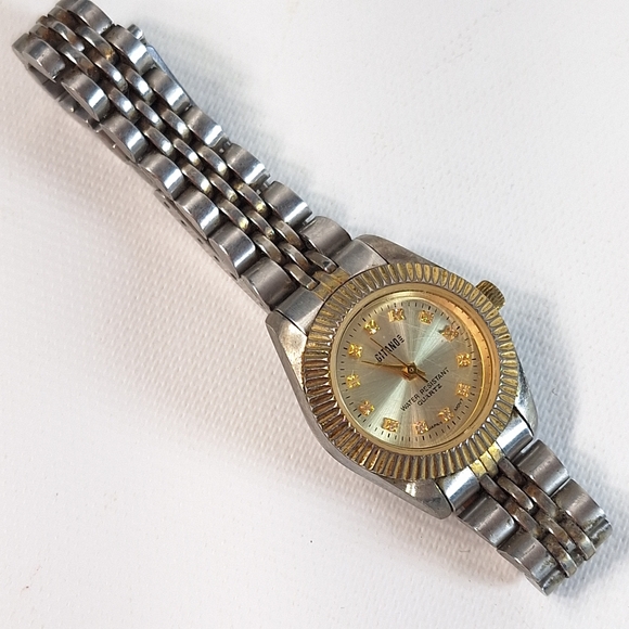 Gitano Silver And Gold Tone Metal Ladies Quartz Wrist Watch, New Battery - Picture 4 of 9